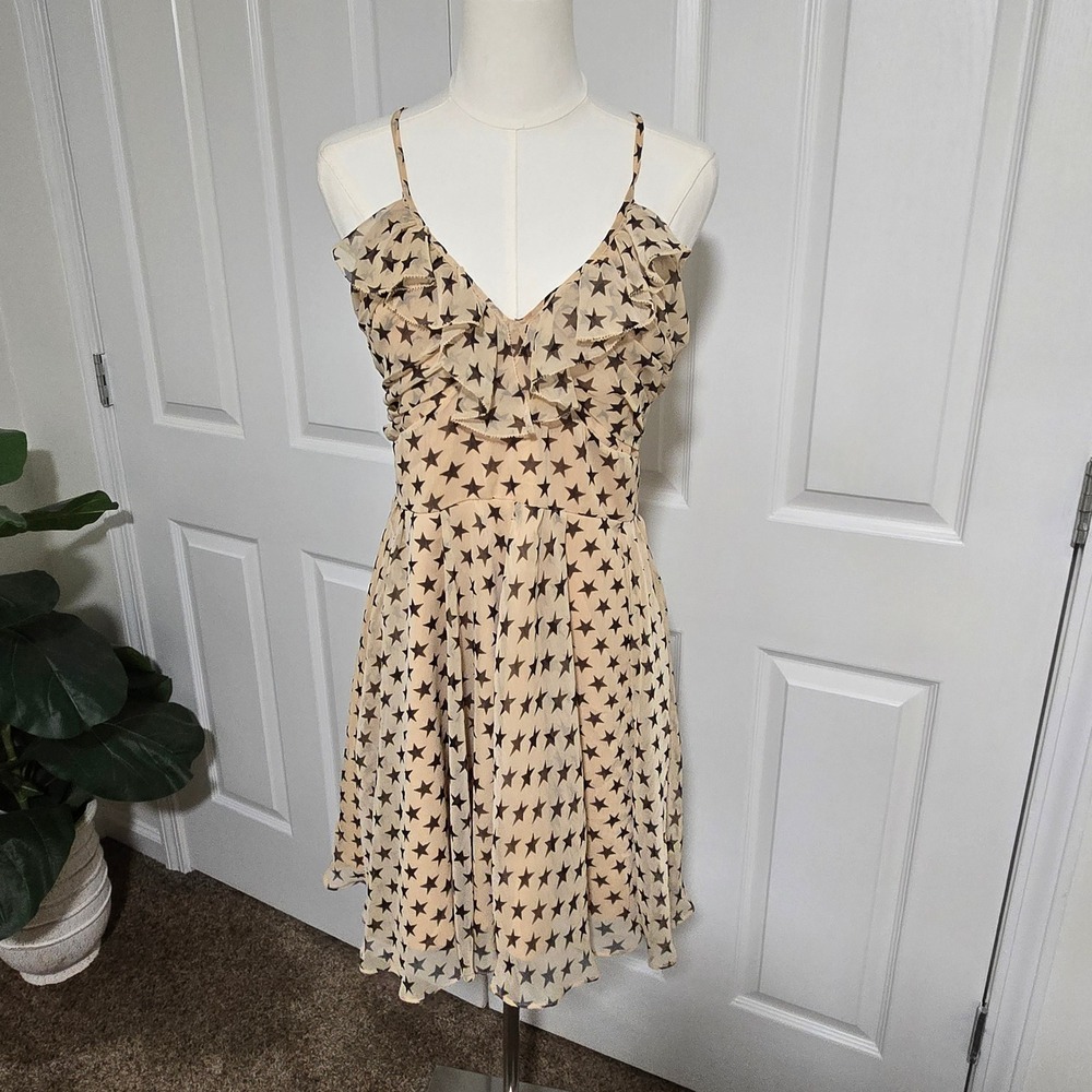 Forever 21 Star Print Skater Dress Women Large Tan Black Ruffle Lace Up Back